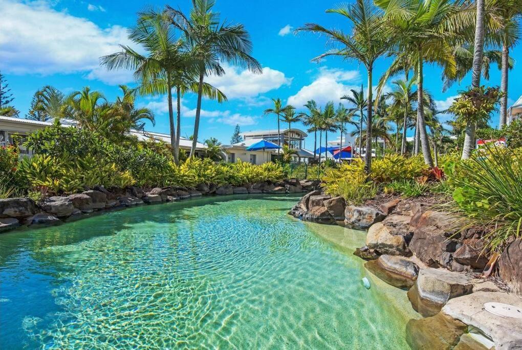 Alex Heads Beachfront Resort King Bed Studio Room อเล็กซันดรา เฮดแลนด์ ภายนอก รูปภาพ